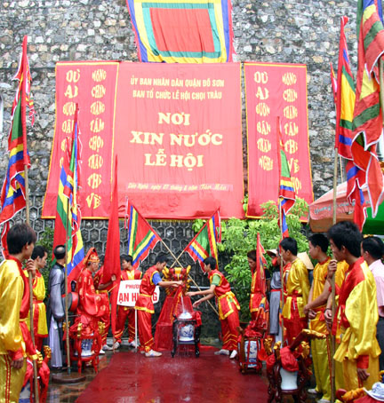 le hoi choi trau 2 - Lễ hội truyền thống ở Đồ Sơn: Hội chọi trâu