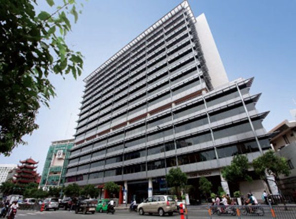 Tòa nhà cao ốc văn phòng Centre Point Tower