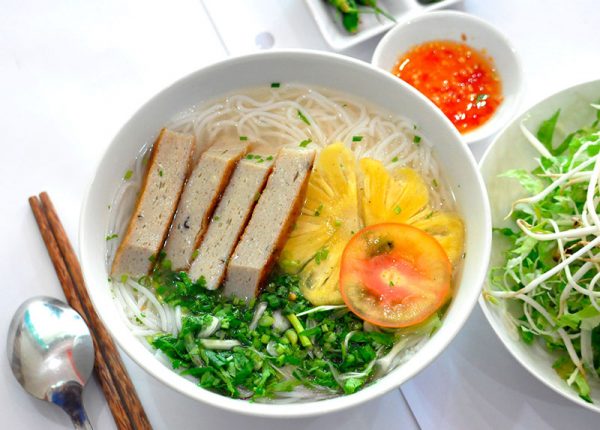 bun cha ca nha trang 600x430 - Du lịch Nha Trang, nhớ thưởng thức bún chả cá