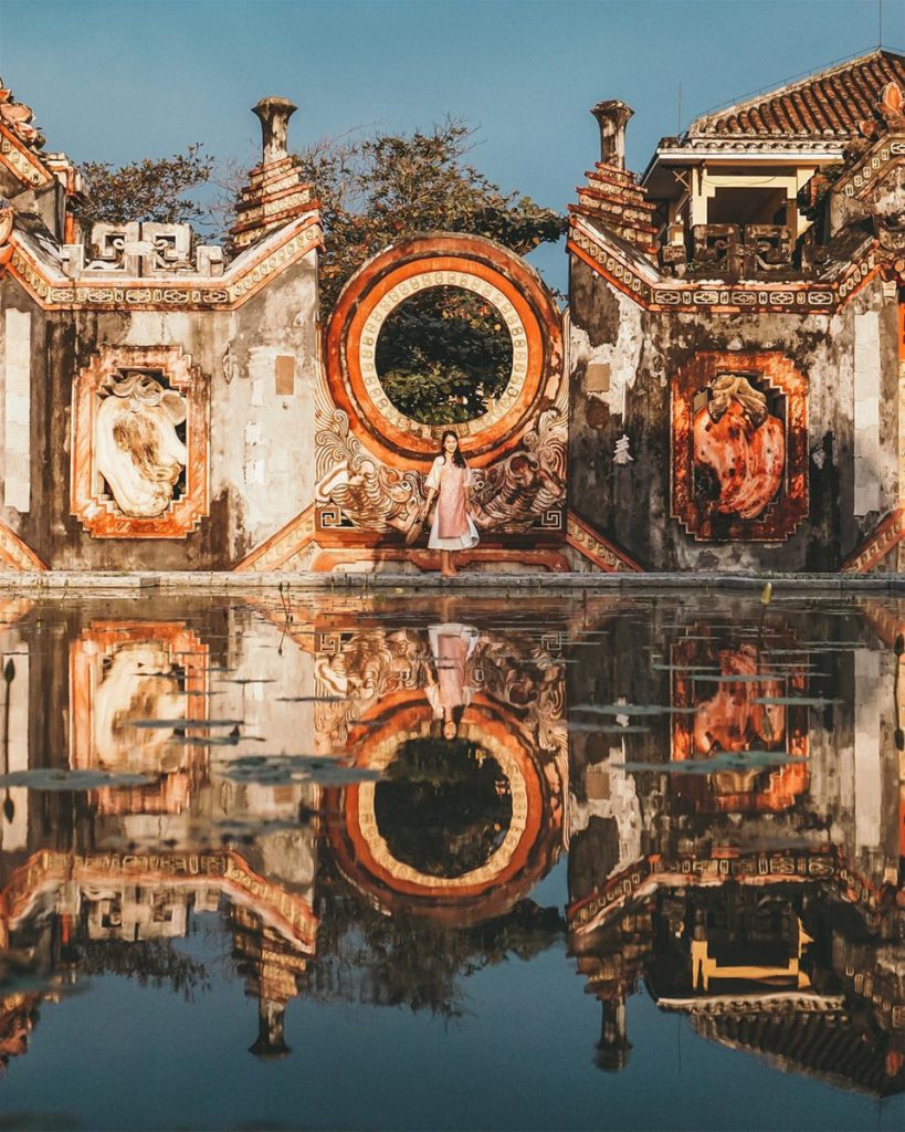 Top 10 địa điểm chụp ảnh đẹp nhất ở Đà Nẵng gam mau hoai co day thi vi nhu tranh hoa 819x1024 - Top 10 địa điểm chụp ảnh đẹp nhất ở Đà Nẵng