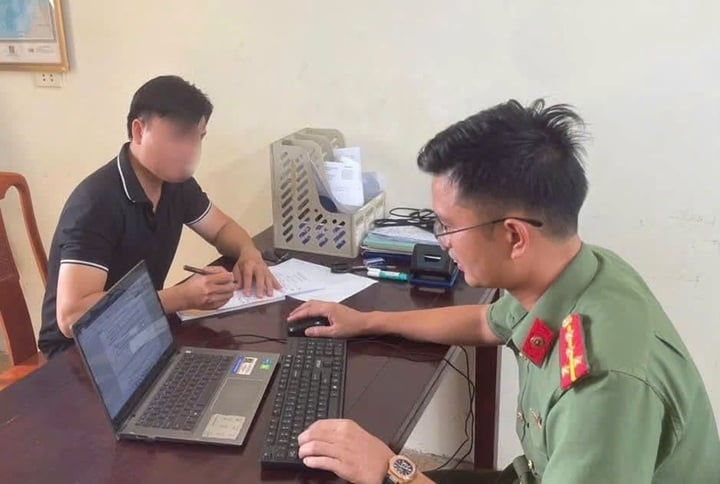 Đăng tin sai sự thật về sáp nhập xã, nam thanh niên bị phạt 12,5 triệu đồng